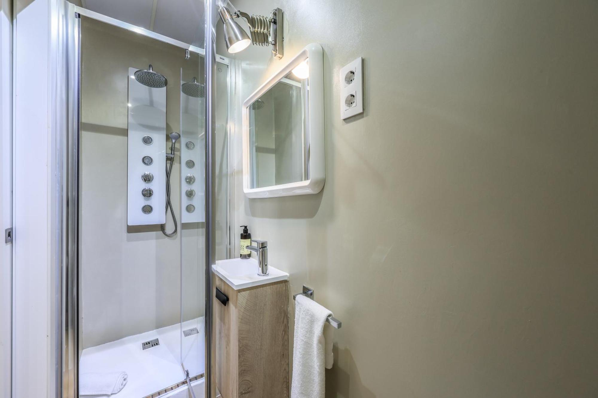Apartamento Esplendido Y Centrico Madrid Bagian luar foto